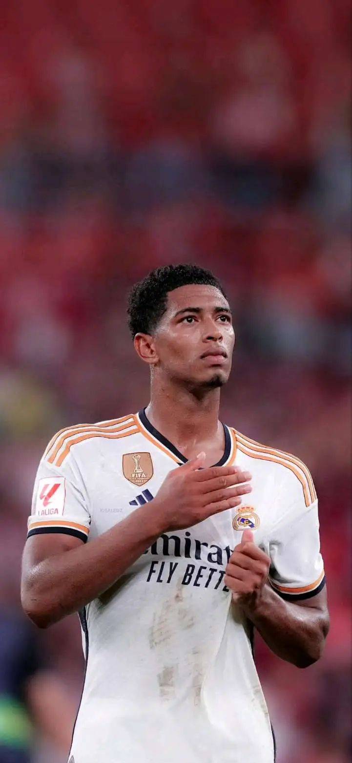 朱利亚诺谈单场最佳：这是我第一个奖杯，被认可让我特别高兴（朱利亚诺谈当选全场最佳：首座奖杯到手，获认可令我格外开心）