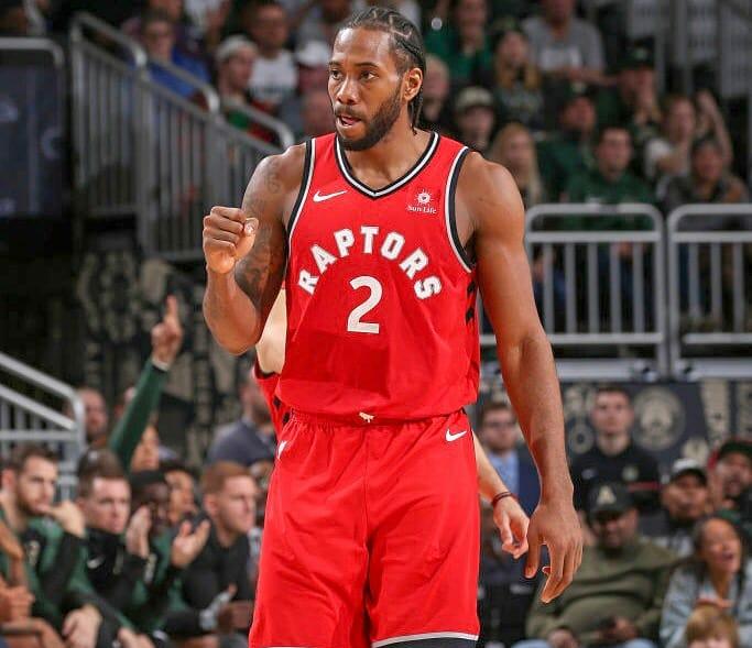 NBA季后赛焦点球员表现回顾（NBA季后赛核心球星表现盘点）